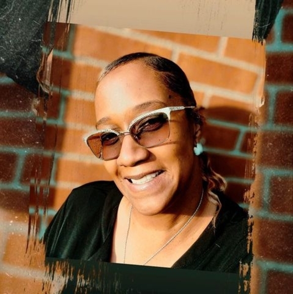 Meet your Posher, Georgette - Picture 1 of 1